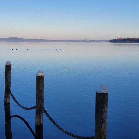 Idyllisches-Blockbohlenhaus-Mit-Eigenem-Garten-Und-Sauna-Zum-Wohlfuehlen Martensrade エクステリア 写真