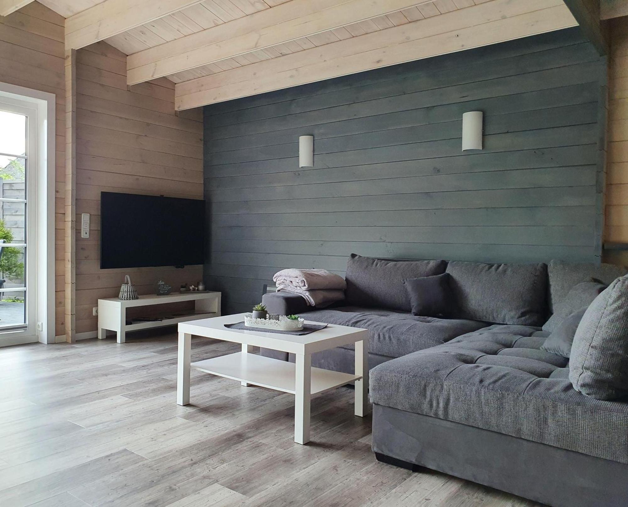 Idyllisches-Blockbohlenhaus-Mit-Eigenem-Garten-Und-Sauna-Zum-Wohlfuehlen Martensrade エクステリア 写真